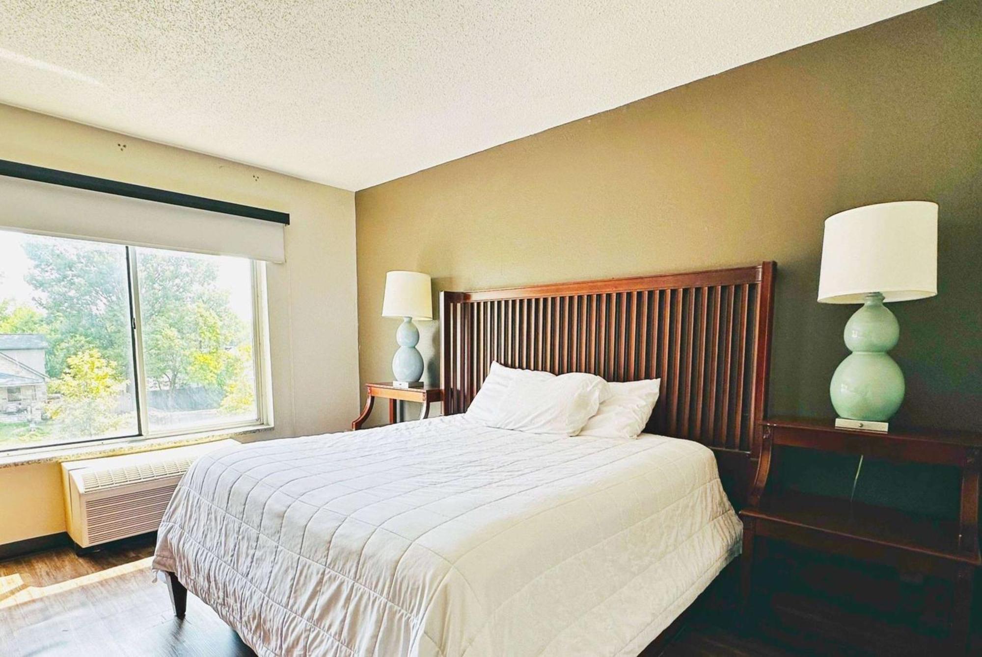 Baymont Inn And Suites By Wyndham Columbus / Near Osu Εξωτερικό φωτογραφία